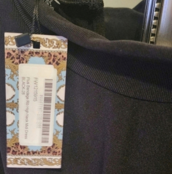 NWT BOOHOO BANDAGE RIBHIGH NECK MIDI DRESS 24 - Picture 3 of 4